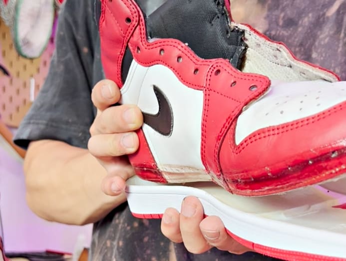 Classified shoes top
