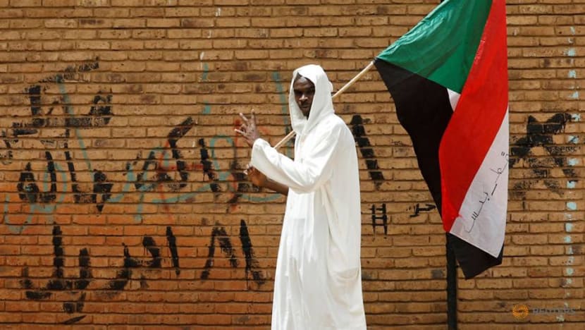 Sudan protest leaders, army rulers to talk on power transfer Sudan protest leaders, army rulers to talk on power transfer