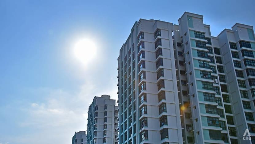 Singapore records hottest May day; warm, dry weather to persist for rest of the month Singapore records hottest May day; warm, dry weather to persist for rest of the month