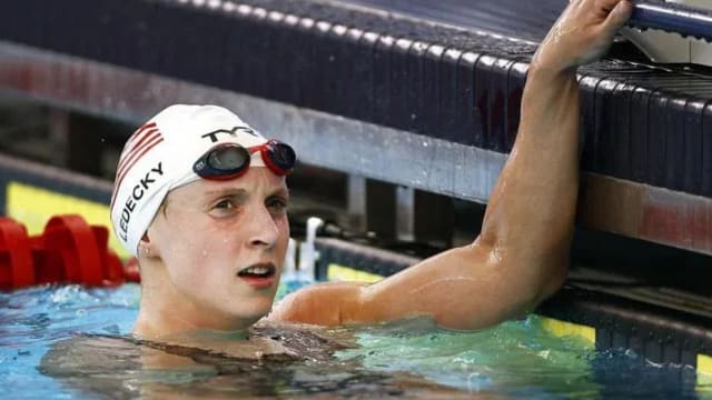 游泳世锦赛：美国泳将莱德基1500米自由泳决赛中夺金