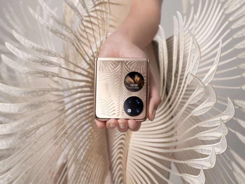 Huawei has a new gold phone, just in time for extra ‘huat’ this CNY Huawei has a new gold phone, just in time for extra ‘huat’ this CNY