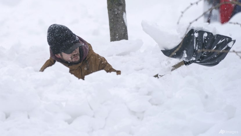 How a blizzard stunned even winter-wise Buffalo How a blizzard stunned even winter-wise Buffalo