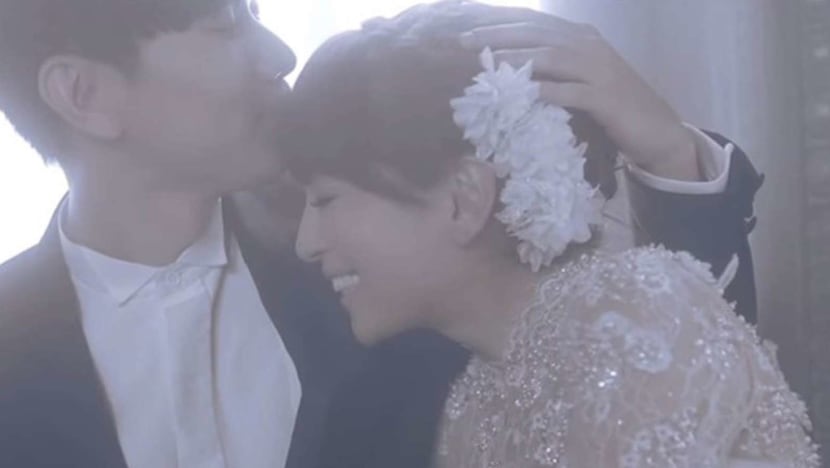 JJ Lin "marries" Ayumi Hamasaki in MV
