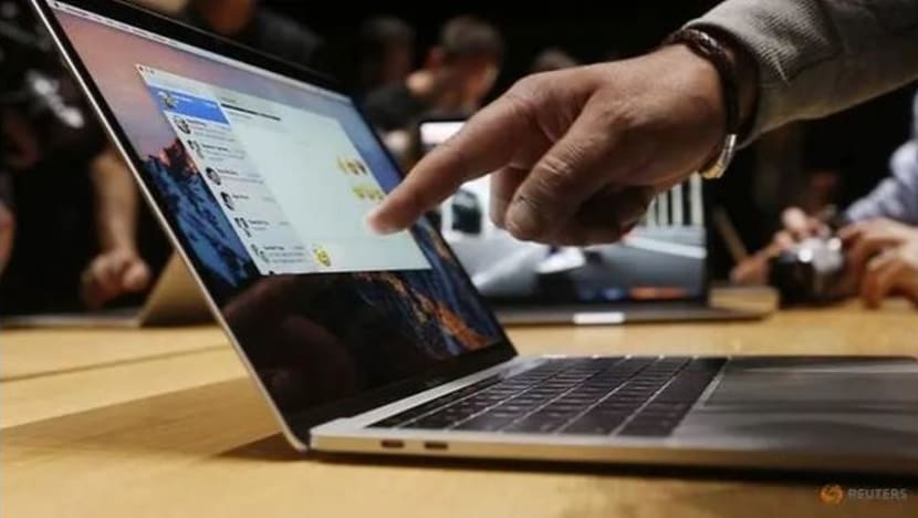 Apple tarik balik MacBook Pro lama ekoran risiko bateri terbakar