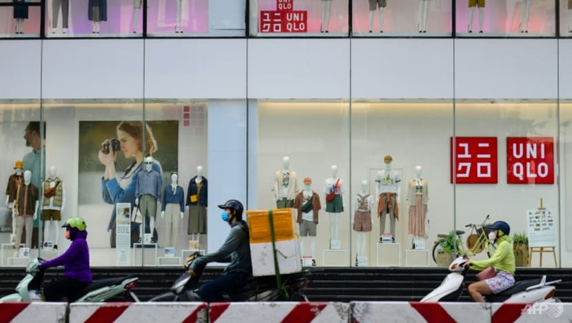 Uniqlo operator Fast Retailing posts record net profit Uniqlo operator Fast Retailing posts record net profit