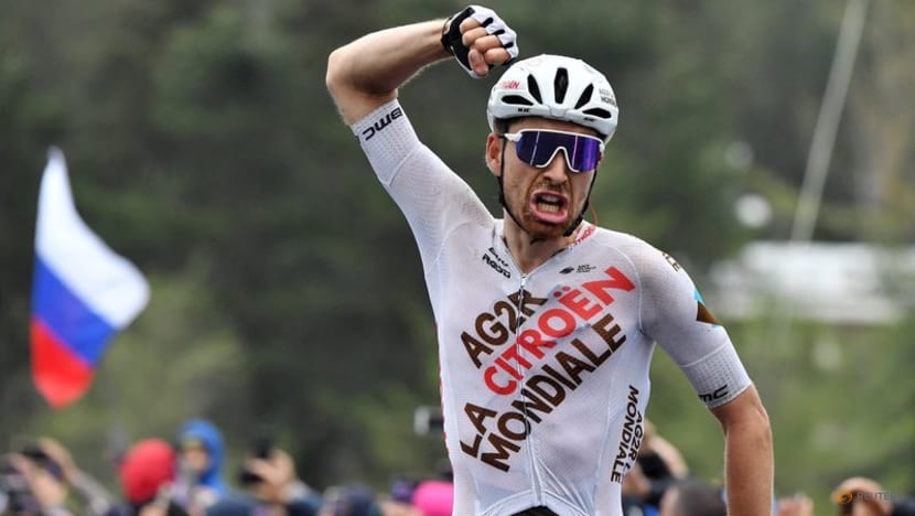 Paret-Peintre wins stage four of Giro d'Italia, Leknessund takes lead