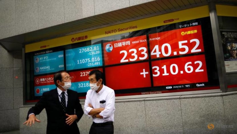 Indicator suggests Japan's economy stopped contracting in August Indicator suggests Japan's economy stopped contracting in August