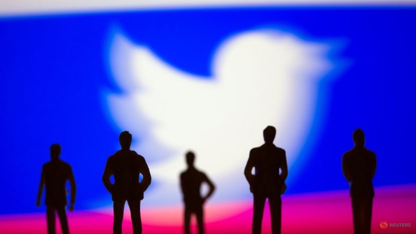 Russia fines Facebook, Twitter for not deleting banned content Russia fines Facebook, Twitter for not deleting banned content