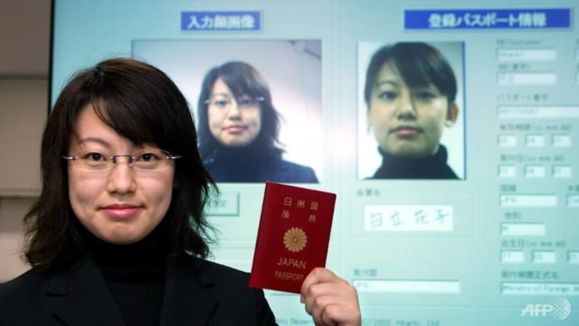 Japan overtakes Singapore as world's most powerful passport Japan overtakes Singapore as world's most powerful passport