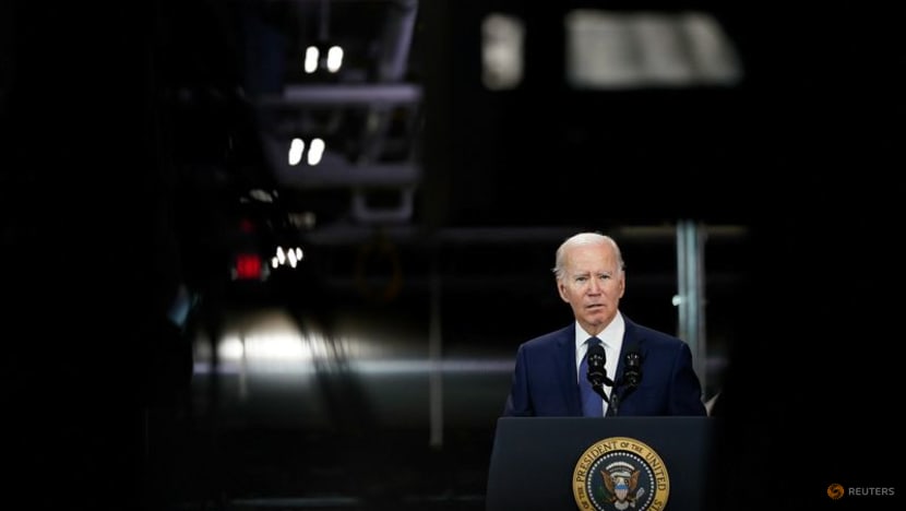 Scholz, Biden agree Kremlin's nuclear threats 'irresponsible' in phonecall Scholz, Biden agree Kremlin's nuclear threats 'irresponsible' in phonecall