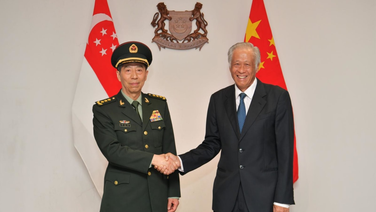 新加坡与中国签署协议，在国防部长之间建立安全电话联系