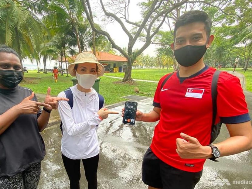 CNA explores Singapore on foot (Day 3): The generosity of strangers and walking with a star CNA explores Singapore on foot (Day 3): The generosity of strangers and walking with a star