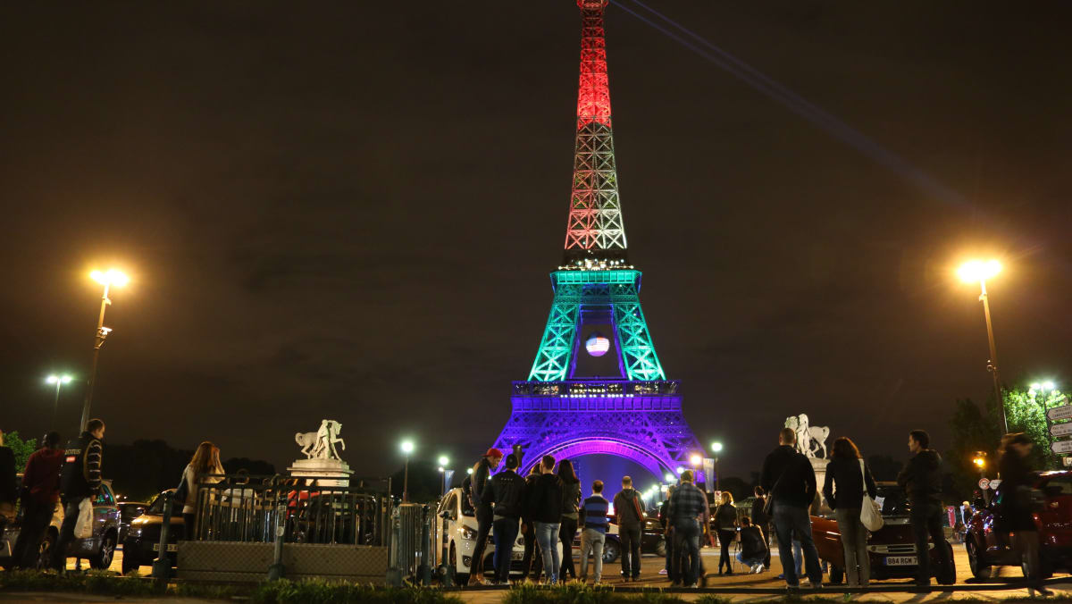 Eiffel Tower closed by strike action TODAY