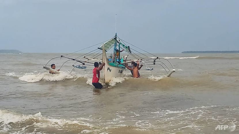 Thousands flee as Typhoon Kammuri churns towards Philippines Thousands flee as Typhoon Kammuri churns towards Philippines