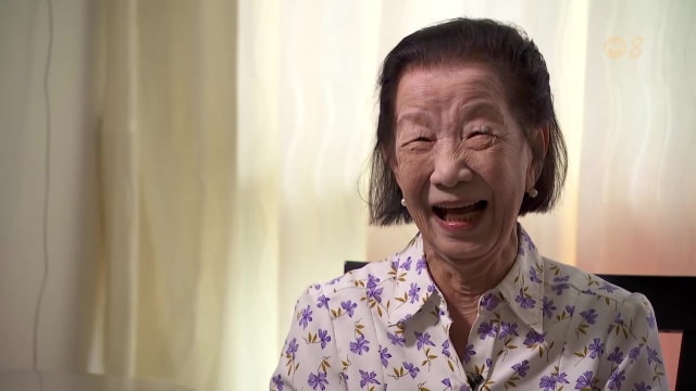前线追踪 | 96岁茹莉：早上一杯清水 “冲”掉体内肮脏的东西！