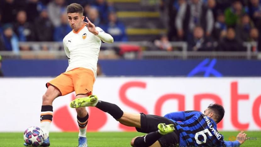 Football: Man City sign Valencia winger Torres on five-year deal Football: Man City sign Valencia winger Torres on five-year deal