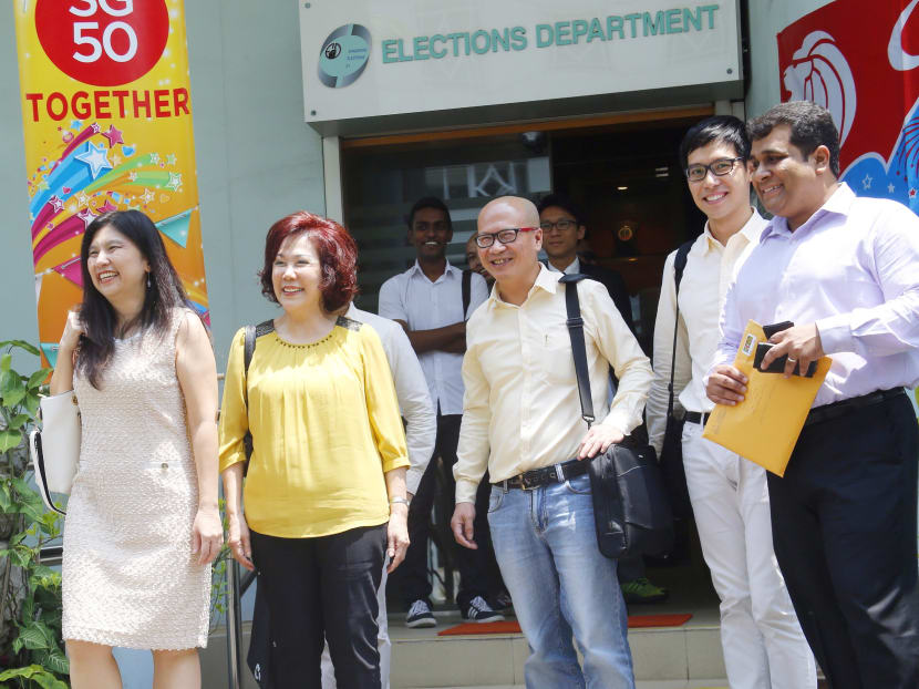Gallery: More opposition members turn up at Elections Dept