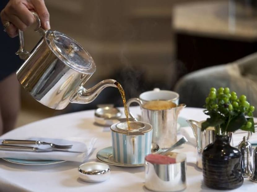 Britain's storm in a tea cup settled: The milk goes in last! Britain's storm in a tea cup settled: The milk goes in last!
