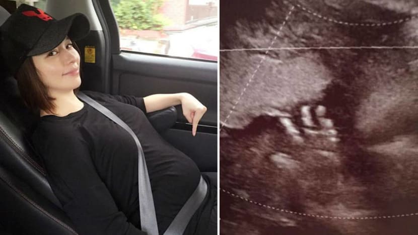 Vivian Hsu’s baby waves to her in ultrasound photos