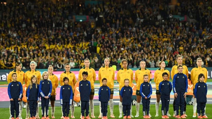 Coach Pauw proud of Ireland's narrow debut loss to Australia