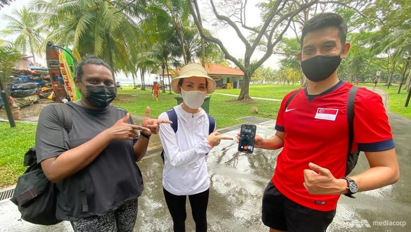 CNA explores Singapore on foot (Day 3): The generosity of strangers and walking with a star CNA explores Singapore on foot (Day 3): The generosity of strangers and walking with a star