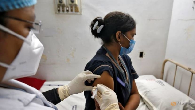 Criticism mounts of India's 'abrupt' approval of local COVID-19 vaccine Criticism mounts of India's 'abrupt' approval of local COVID-19 vaccine