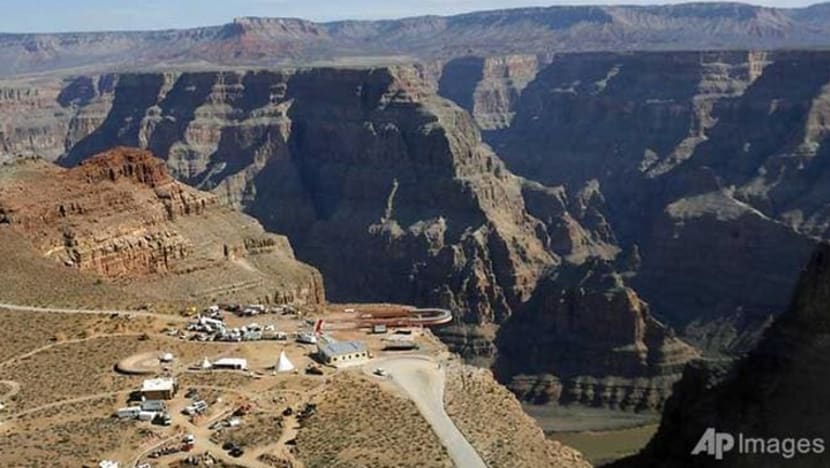 Grand Canyon பள்ளத்தாக்கில் வான் சாகசத்தில் ஈடுபட்ட ஆடவர் மரணம்