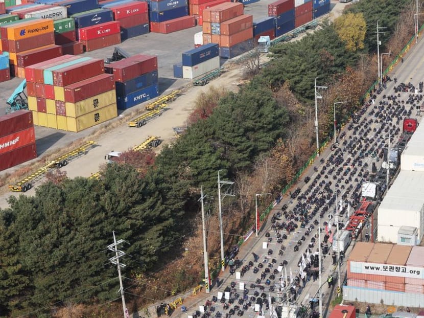 South Korea's striking truckers say no deal reached in govt talks South Korea's striking truckers say no deal reached in govt talks