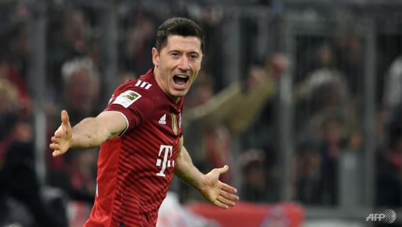 Bayern Munich down Freiburg to go four points clear in Bundesliga Bayern Munich down Freiburg to go four points clear in Bundesliga