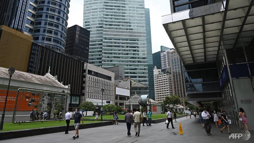 Singapore's core inflation contracts for 7th consecutive month in August