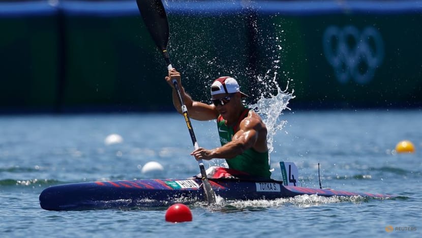 Olympics-Canoe sprint-Hungary's Totka wins men's kayak single 200m gold Olympics-Canoe sprint-Hungary's Totka wins men's kayak single 200m gold