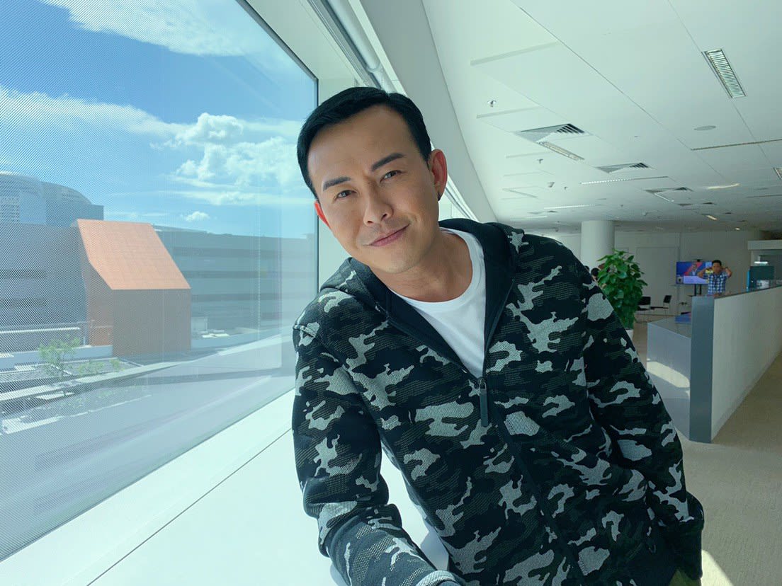 Bryan Wong Doesn’t Need Younger Actors To Call Him "Big Brother" Bryan Wong Doesn’t Need Younger Actors To Call Him "Big Brother"