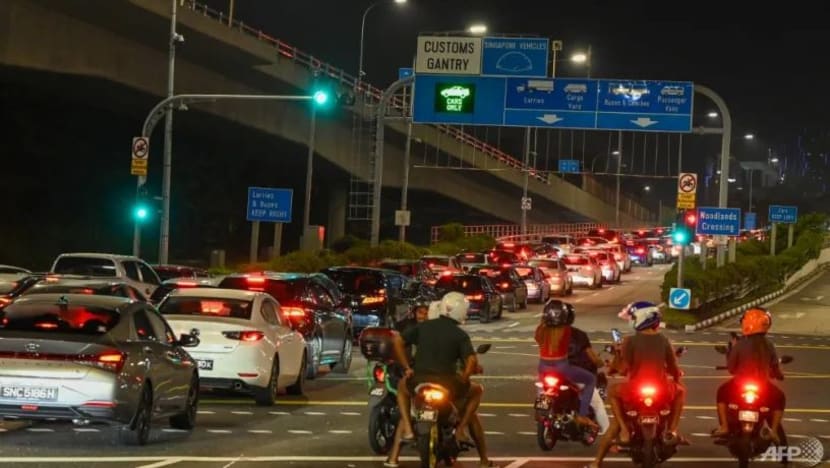 Pusat pemeriksaan Woodlands, Tuas dijangka sesak sempena cuti hujung tahun Pusat pemeriksaan Woodlands, Tuas dijangka sesak sempena cuti hujung tahun