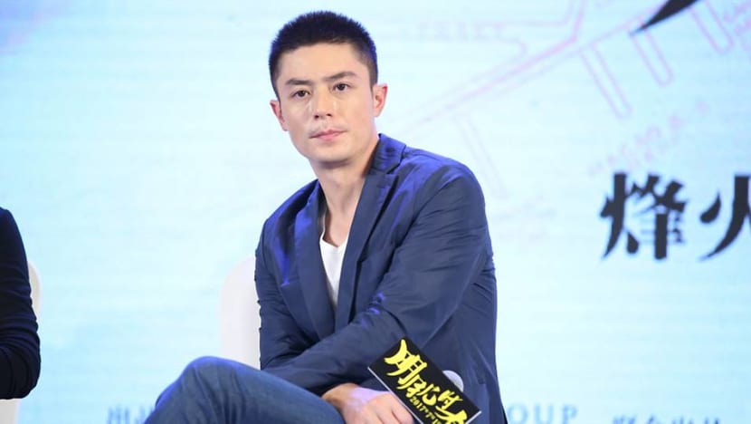 Wallace Huo flares up at passer-by for secretly filming his daughter