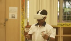 நேரில் பார்க்க முடியாத ஜல்லிக்கட்டு, விவசாயம் - Virtual Reality மூலம் செய்து பார்த்த மாணவர்கள்