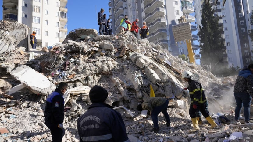 Rescuers struggle to reach quake victims as death toll tops 5,000 in Türkiye and Syria