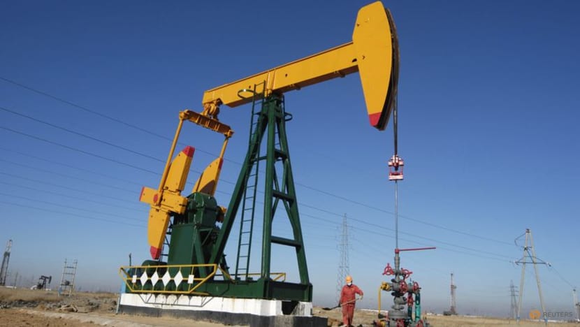 Oil slides amid recession fears, slow recovery in China imports Oil slides amid recession fears, slow recovery in China imports