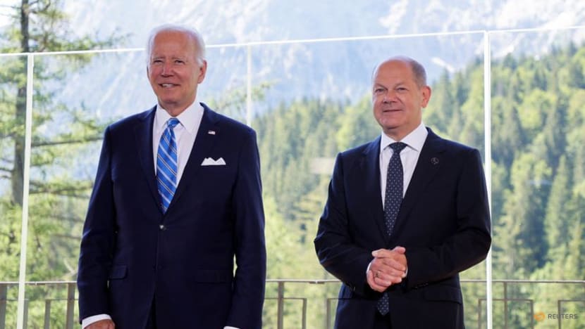 Biden pushes back against criticism of Scholz leadership, praises chancellor Biden pushes back against criticism of Scholz leadership, praises chancellor