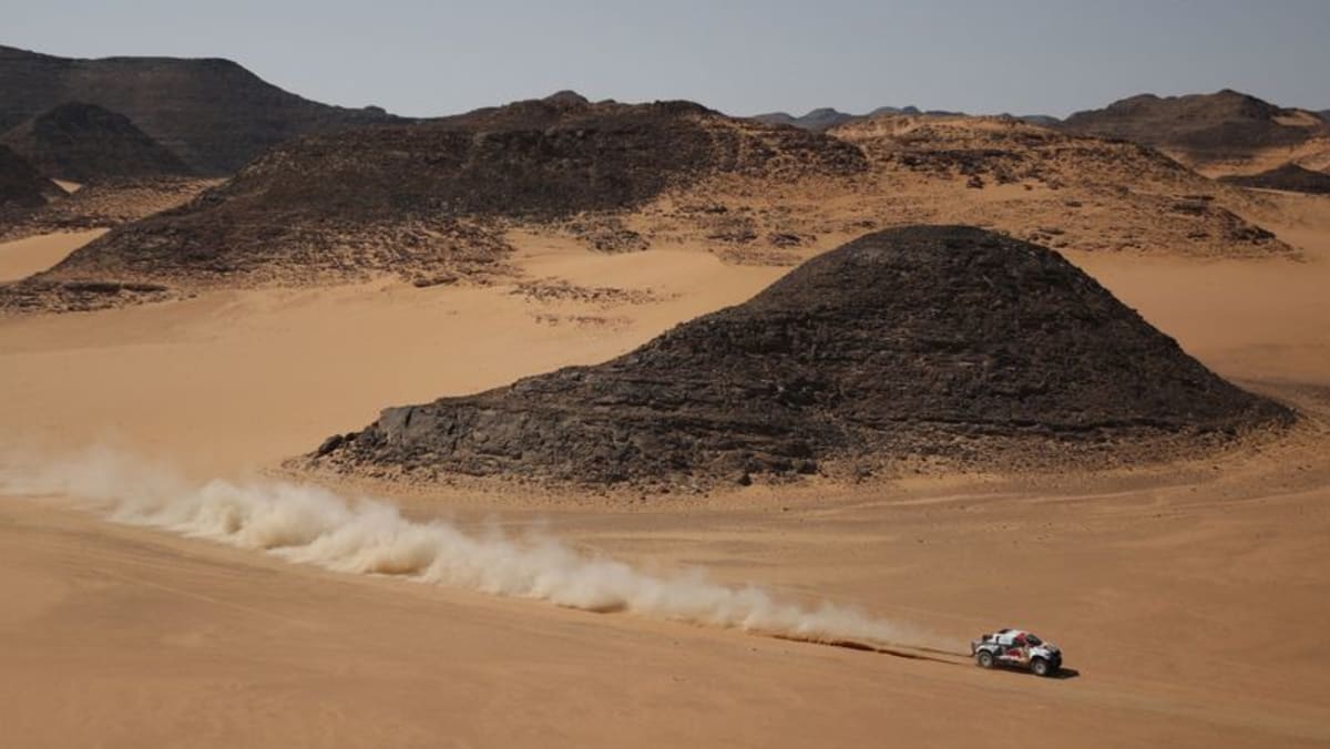 Rallying-Al Attiyah mendekati gelar Dakar keempatnya
