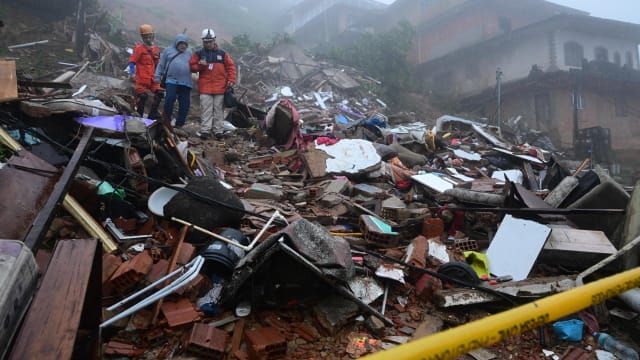 巴西东南部地区暴雨成灾 导致数十人丧命