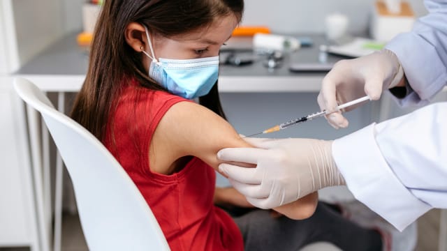 澳洲批准5到11岁儿童 接种剂量较少的辉瑞冠病疫苗