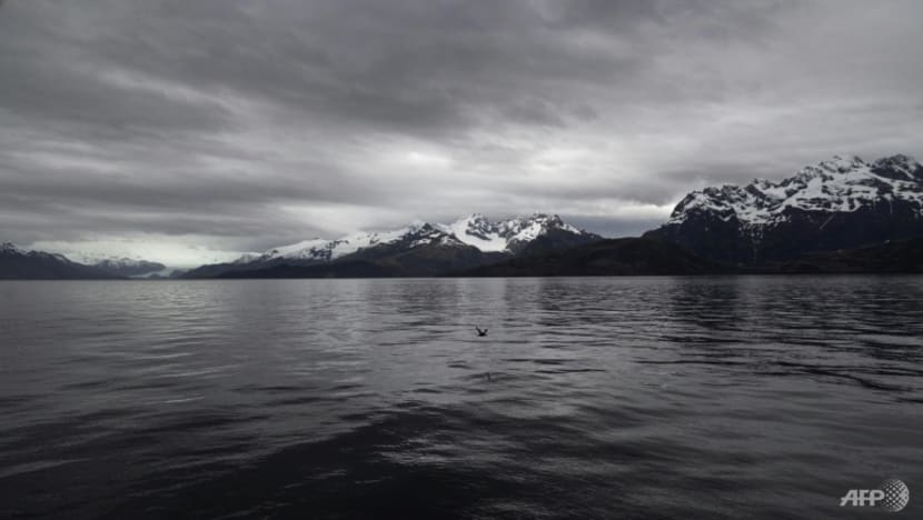 Chilean scientists study climate change at 'end of the world' Chilean scientists study climate change at 'end of the world'