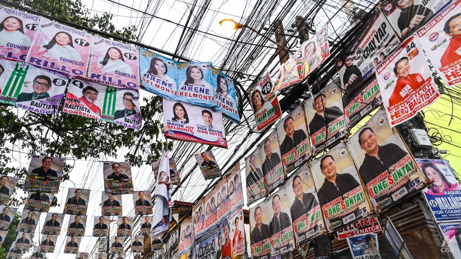 'Enormous machine spreading disinformation' casts shadow over Philippine presidential contest 'Enormous machine spreading disinformation' casts shadow over Philippine presidential contest