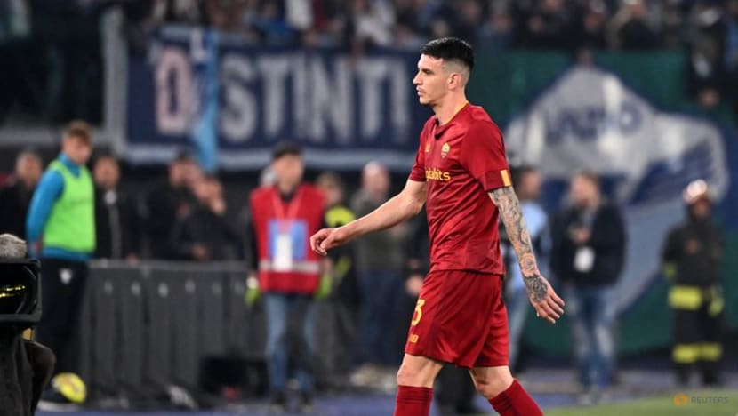 Brazilian defender Ibanez joins Al-Ahli from Roma