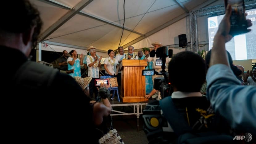 Pro-independence forces win elections on French Polynesia