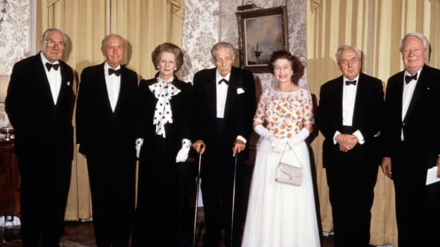 【图册】英女王与她任命的15任英国首相