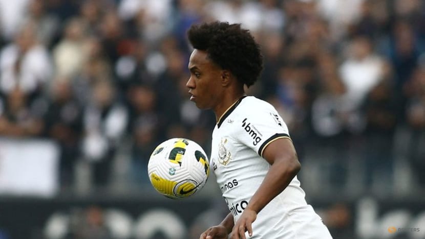 Willian leaves Corinthians after death threats Willian leaves Corinthians after death threats