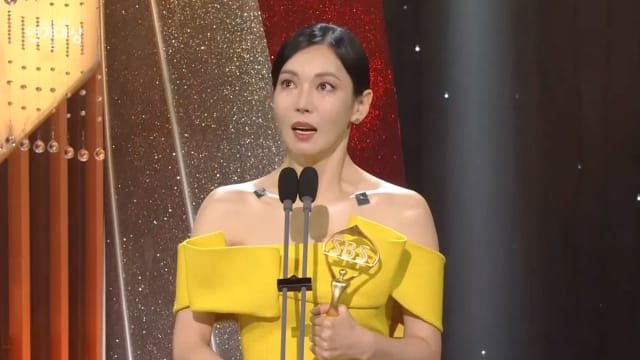 “SBS演技大赏”成绩揭晓　金素妍首夺大赏泪洒舞台