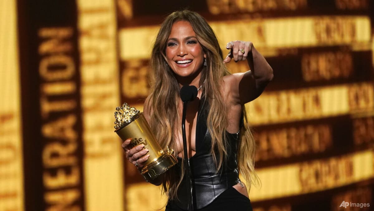 Jennifer Lopez, Spider-Man Soroti Penghargaan Film & TV MTV