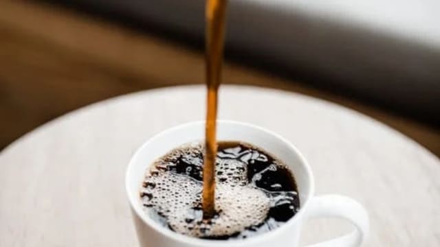 早晚喝咖啡效果不同　摄取咖啡因有“黄金时段”